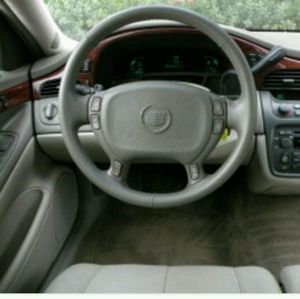 Meet your Posher, Tee